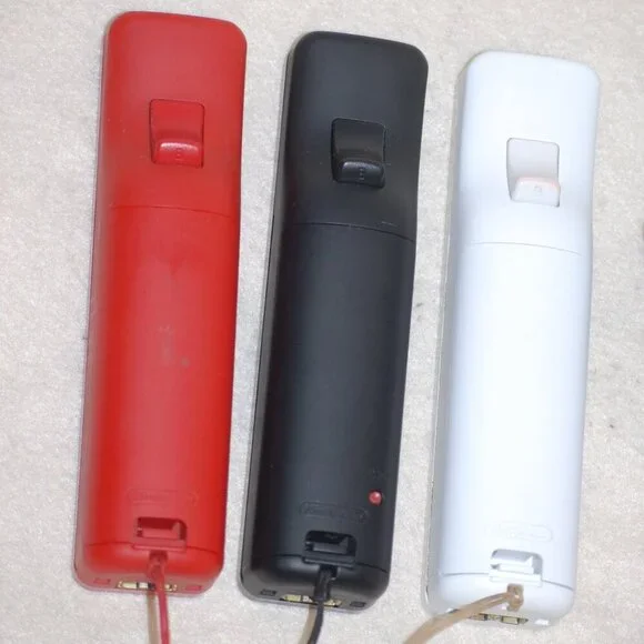 Lot Wii U Black Console Gamepad 3 Handheld Controllers Tested and Working! - Picture 9 of 14